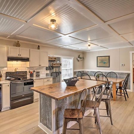 Lakefront Greers Ferry Cabin With Covered Boat Slip! Fairfield Bay 外观 照片